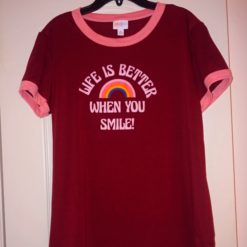 LuLaRoe Graphic Tee Liv